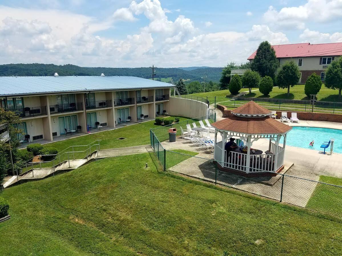 Baymont By Wyndham Куквілл Екстер'єр фото